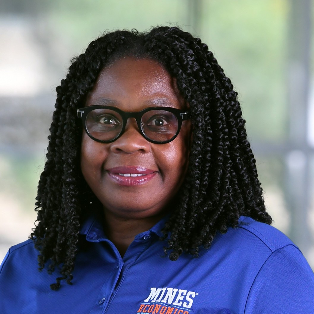 Sheron Lawson headshot