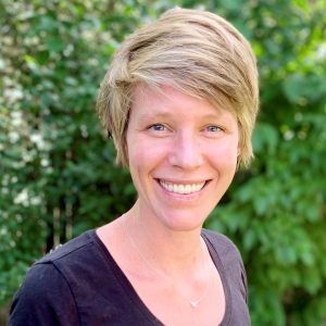 Adrienne Marshall headshot