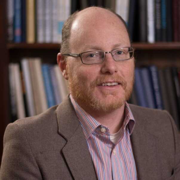 Ian Lange headshot