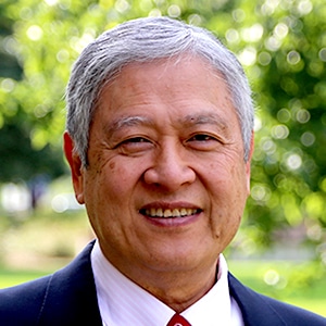 Stephen Liu headshot